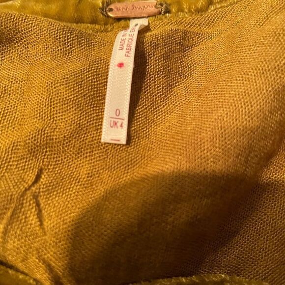 New Free  People Vivienne Velvet Green Mini Skirt NWOT
Size 0 and size 2 - Picture 6 of 7